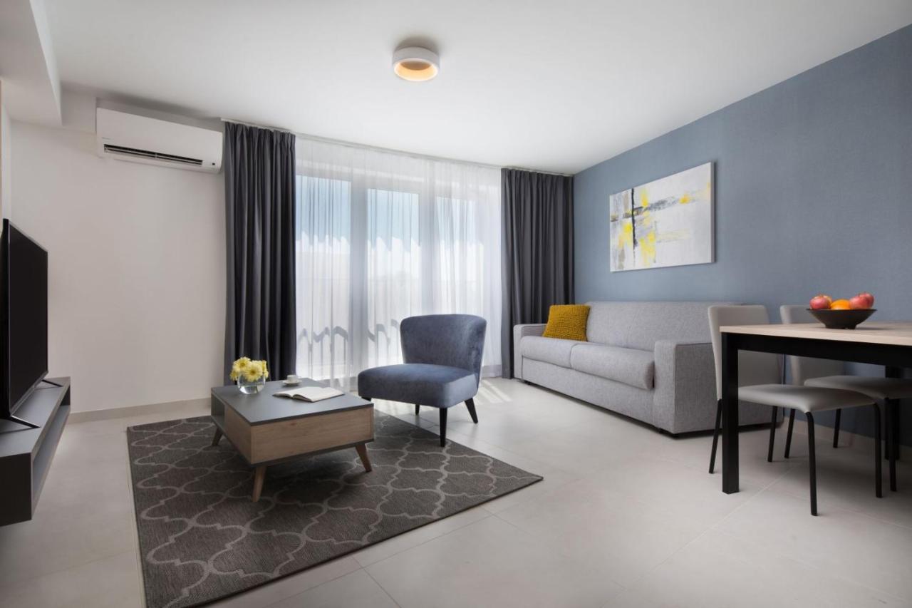 Lux Vista Suite Umag Exterior photo
